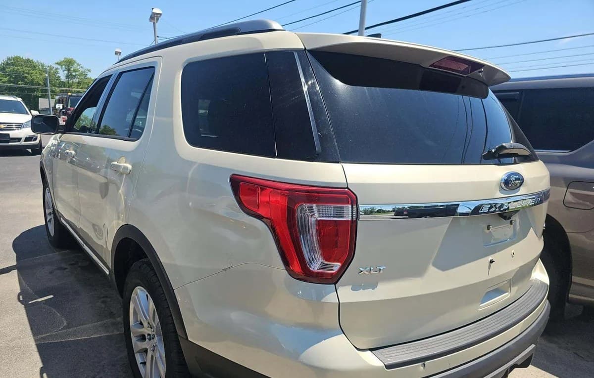 2018 FORD EXPLORER XLT 3