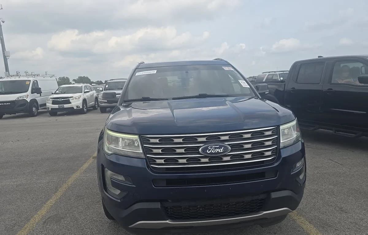 2017 FORD EXPLORER XLT 2