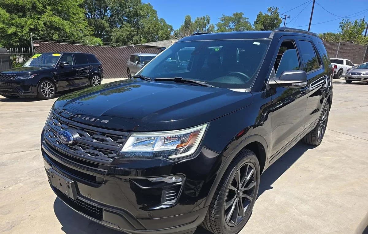 2018 FORD EXPLORER XLT 2