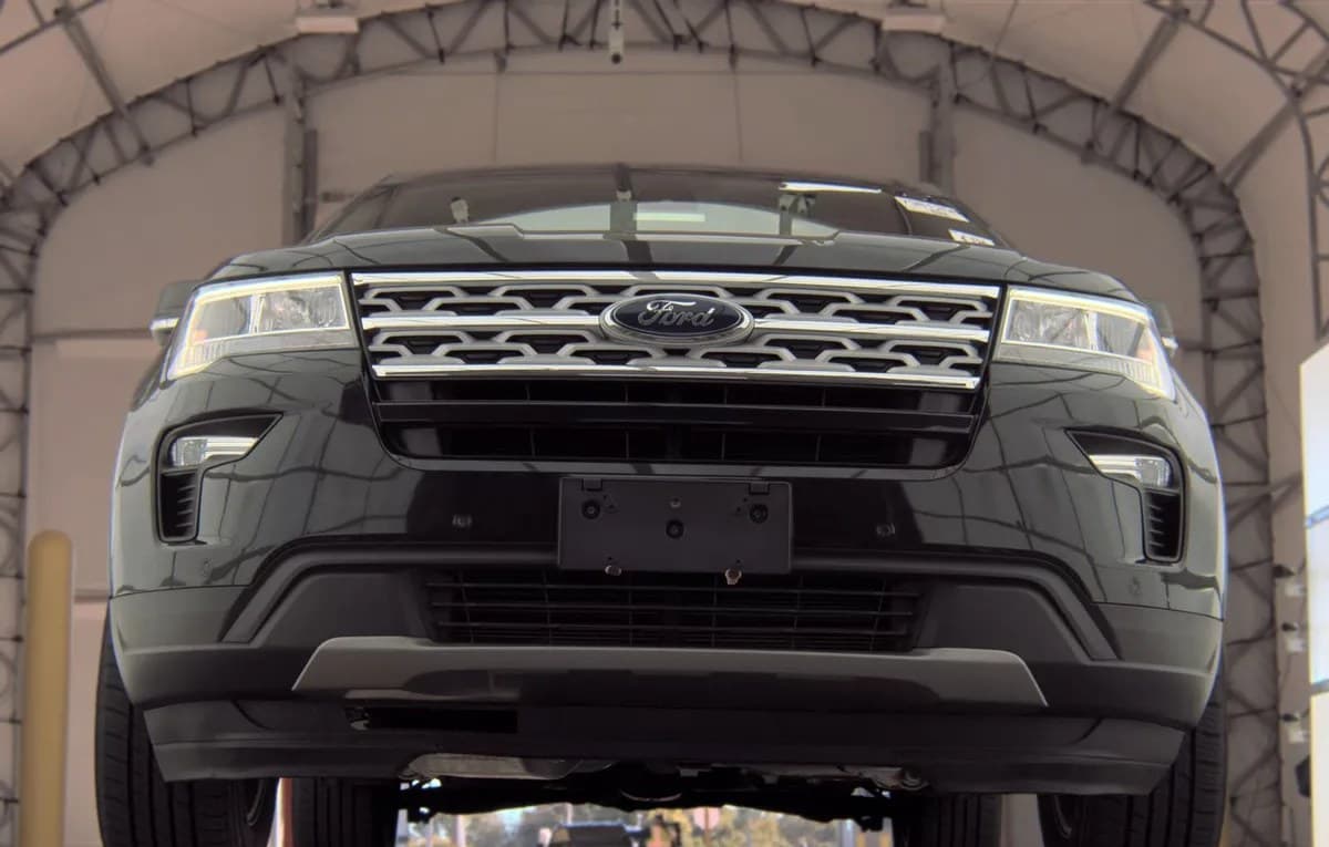 2019 FORD EXPLORER XLT 4