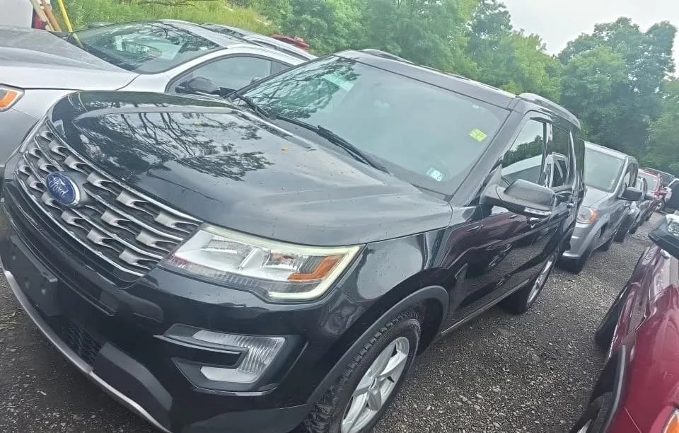 2017 FORD EXPLORER XLT 2