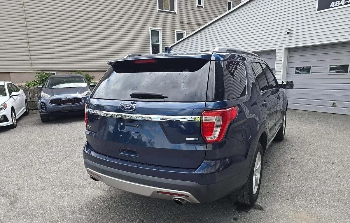 2017 FORD EXPLORER XLT 4