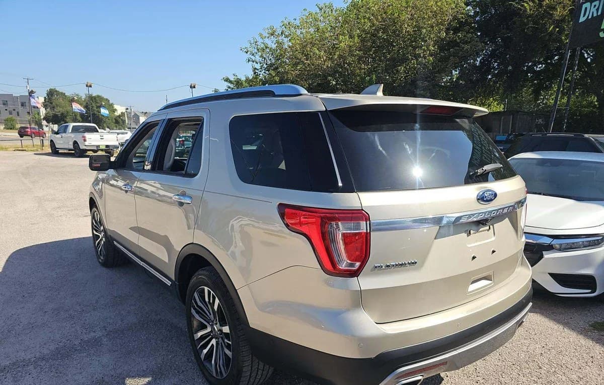 2017 FORD EXPLORER Platinum 3