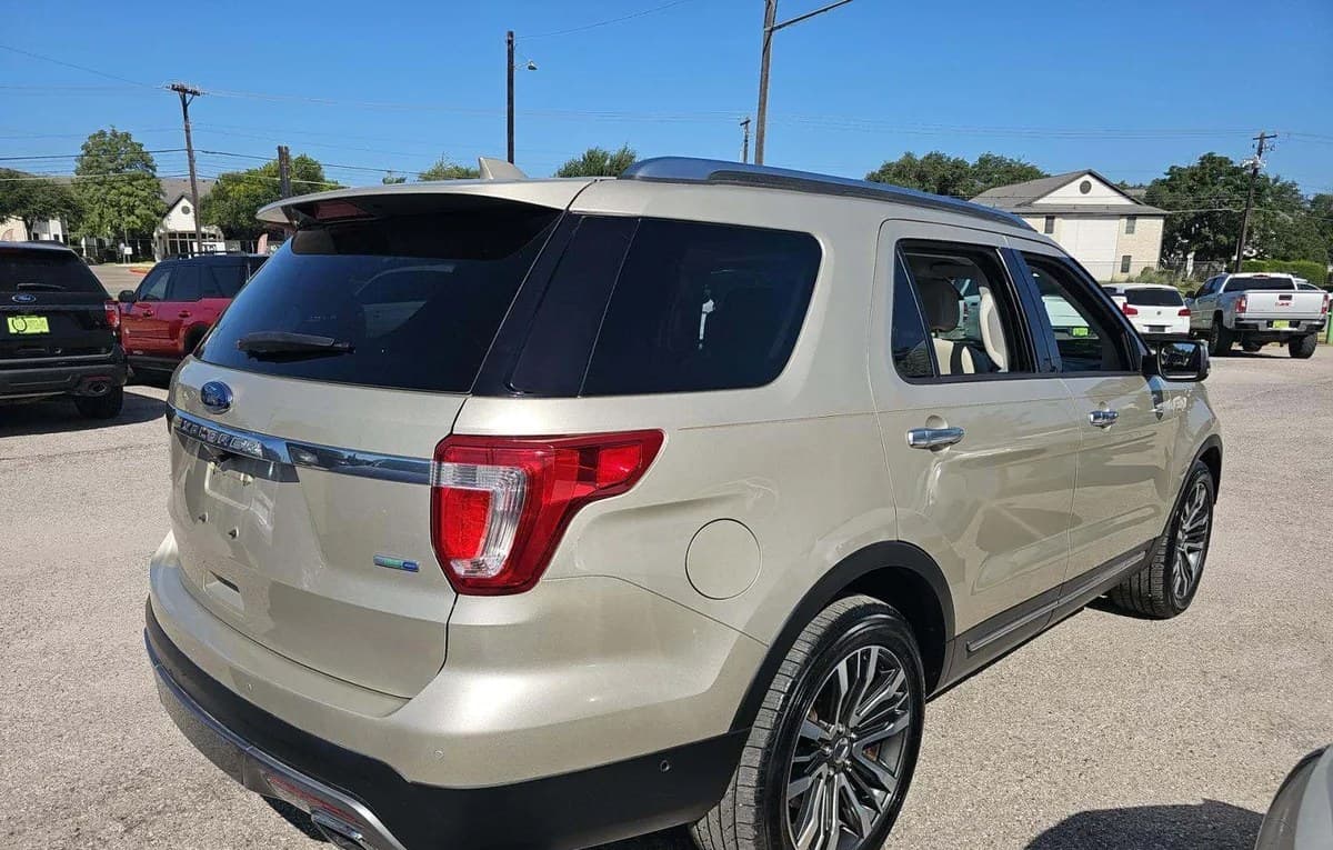 2017 FORD EXPLORER Platinum 4