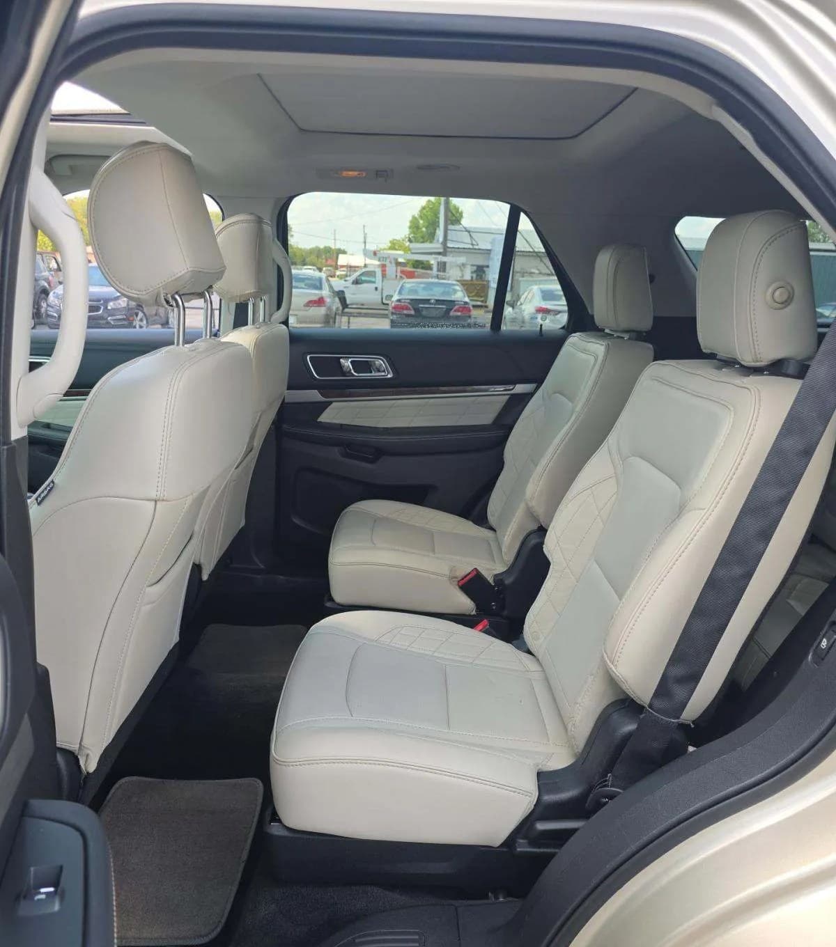 2017 FORD EXPLORER Platinum 7