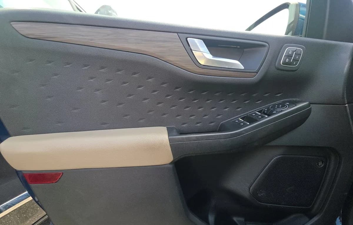 2020 FORD ESCAPE HYBRID Titanium 6