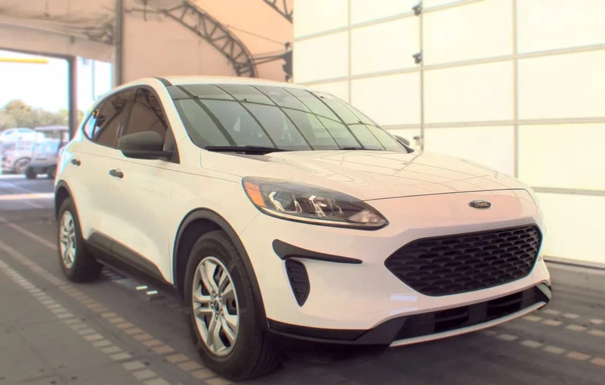 2020 FORD ESCAPE S 4
