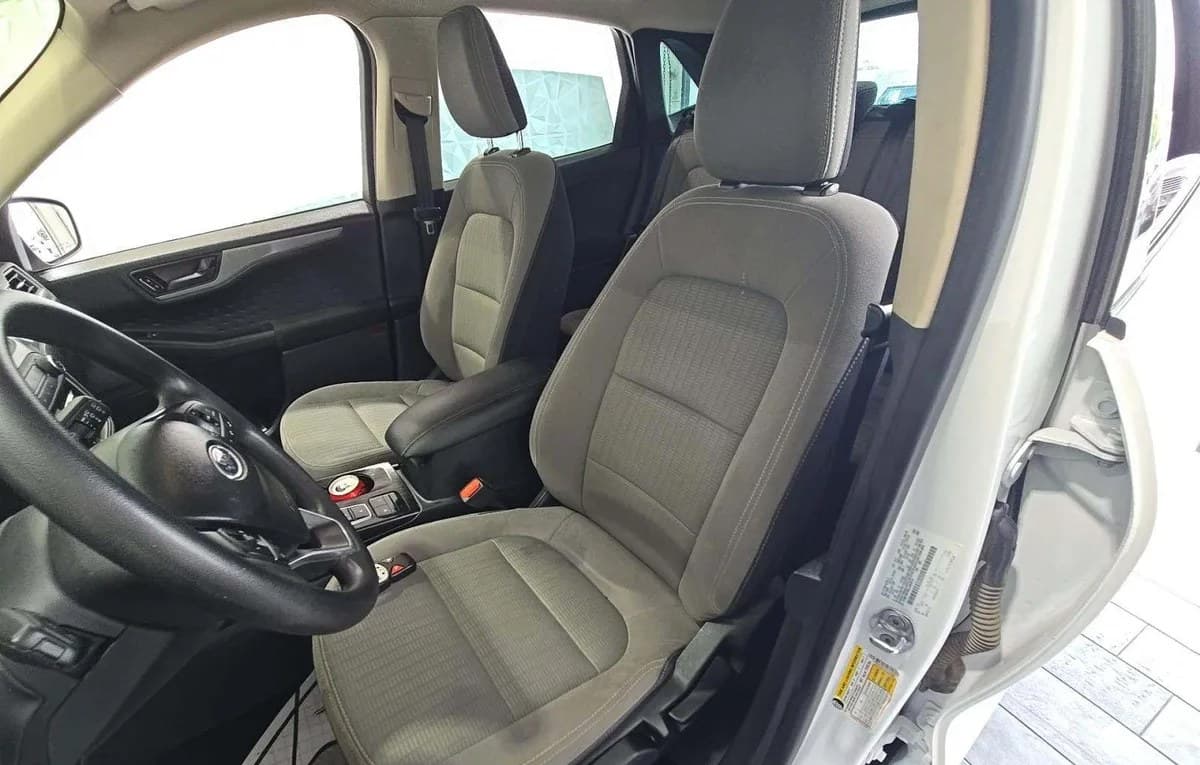2020 FORD ESCAPE S 4