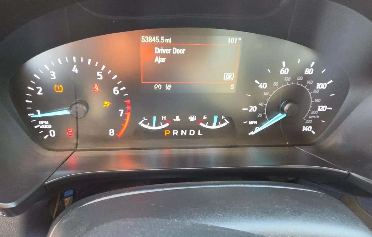 2020 FORD ESCAPE S 6