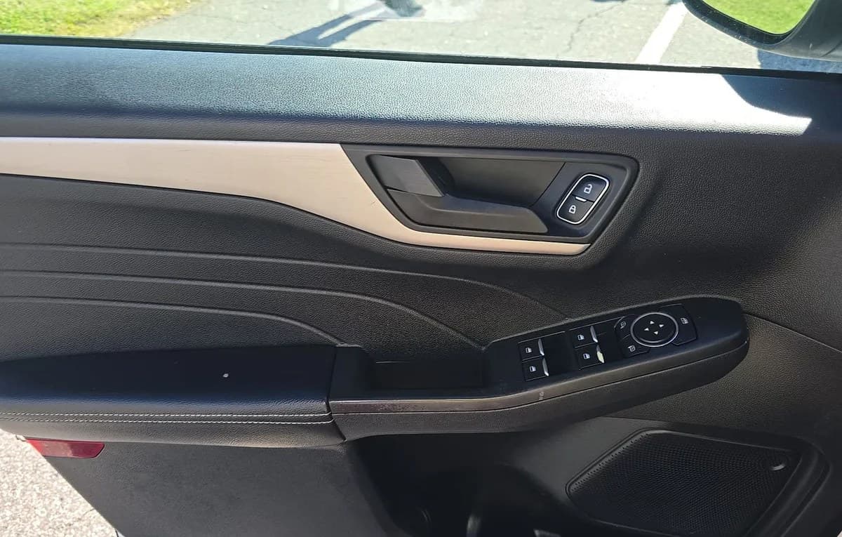 2021 FORD ESCAPE S 6