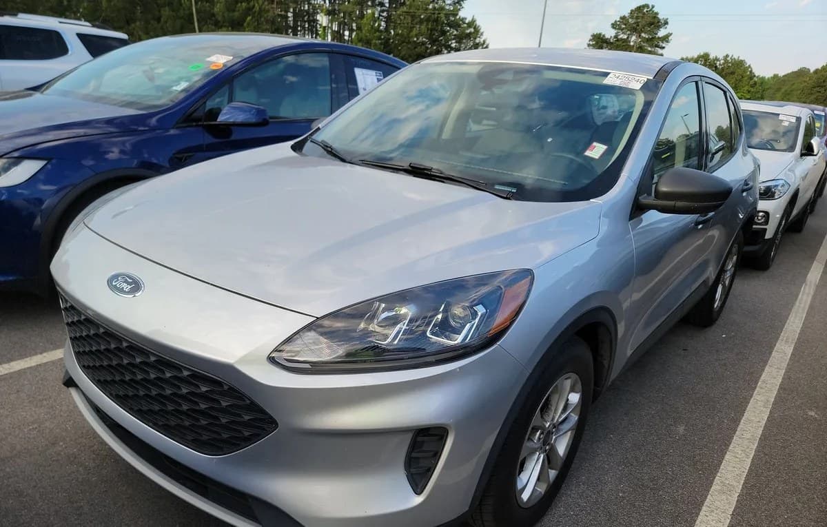 2020 FORD ESCAPE S 2