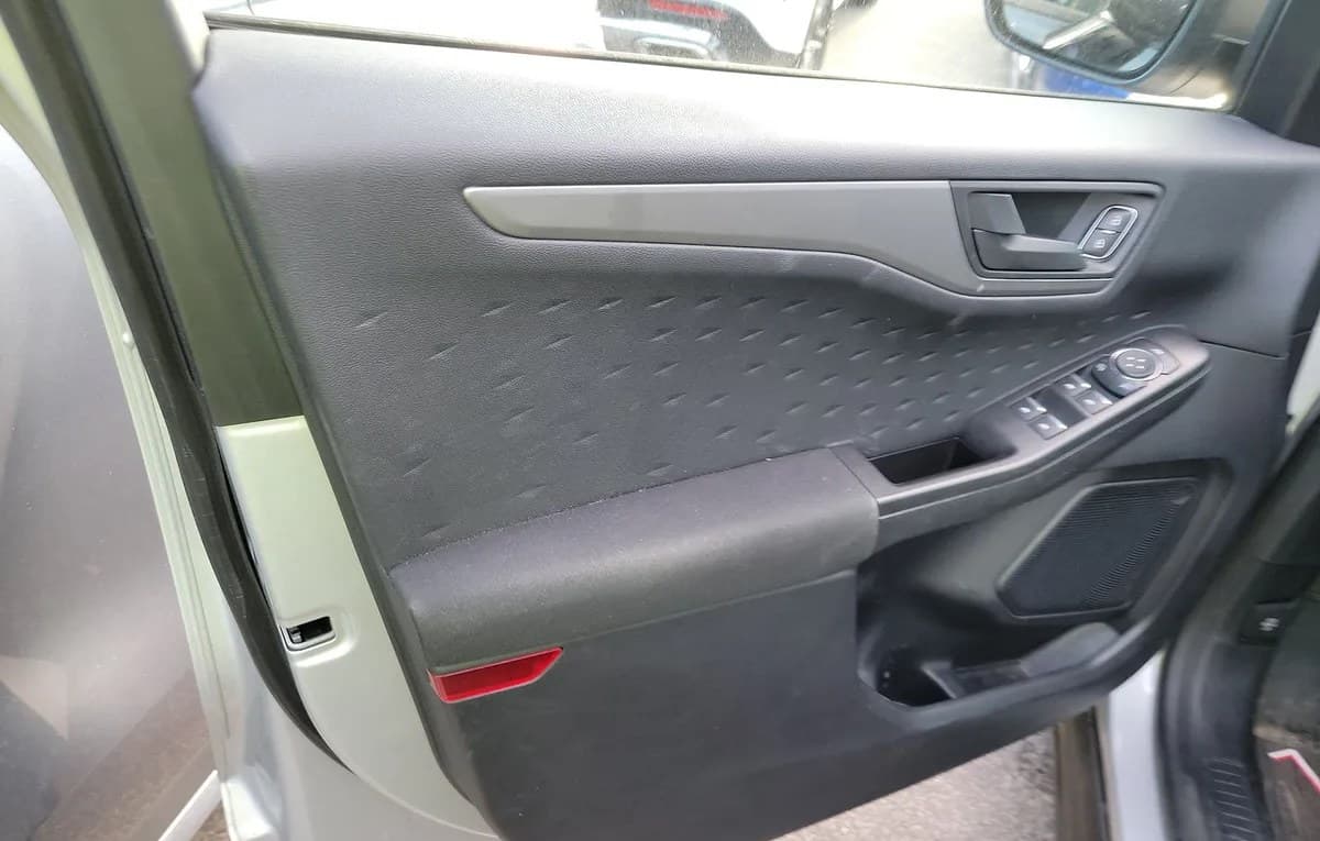 2020 FORD ESCAPE S 6