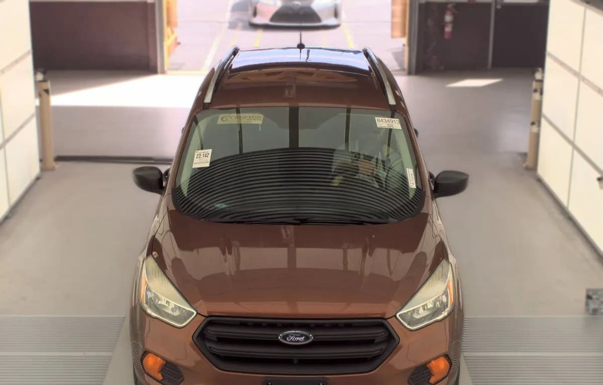 2017 FORD ESCAPE S 2