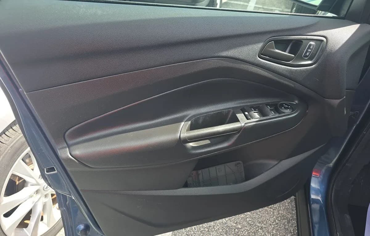 2018 FORD ESCAPE S 6