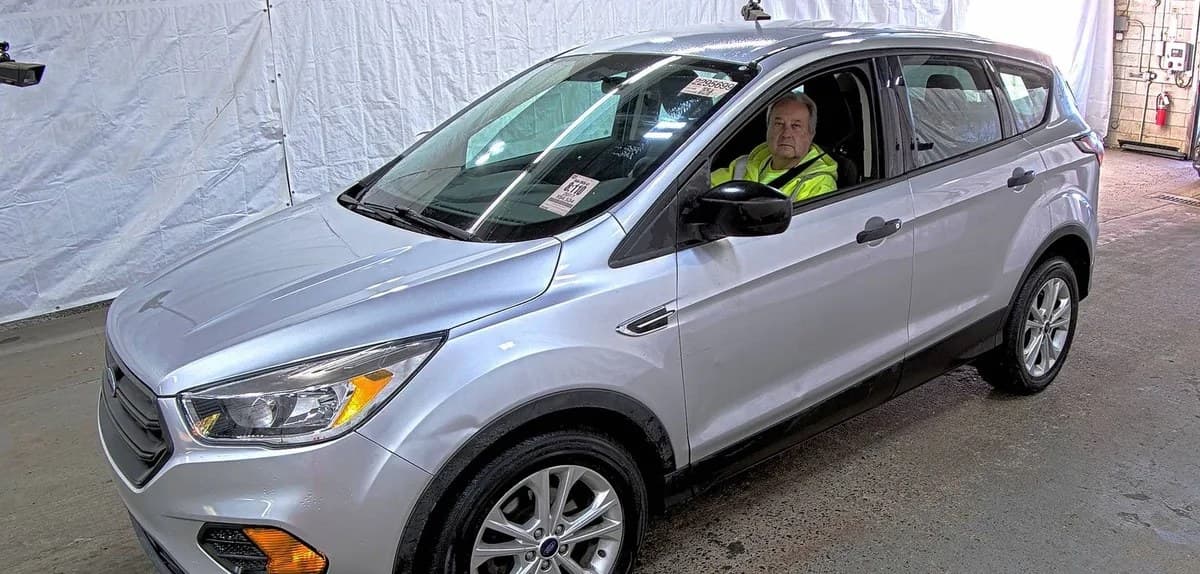 2017 FORD ESCAPE S 2