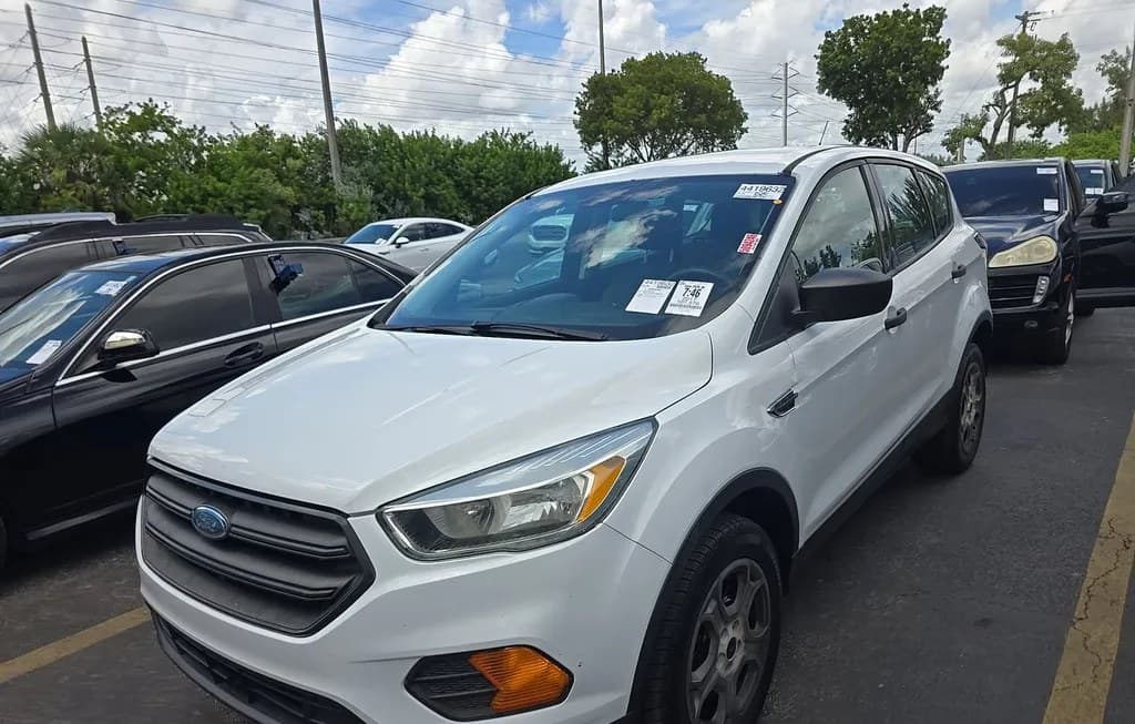 2017 FORD ESCAPE S 1