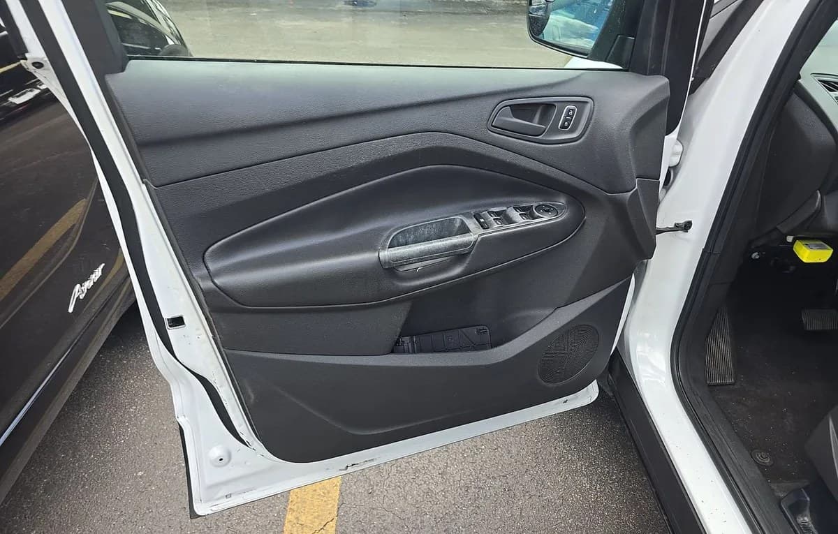 2017 FORD ESCAPE S 6
