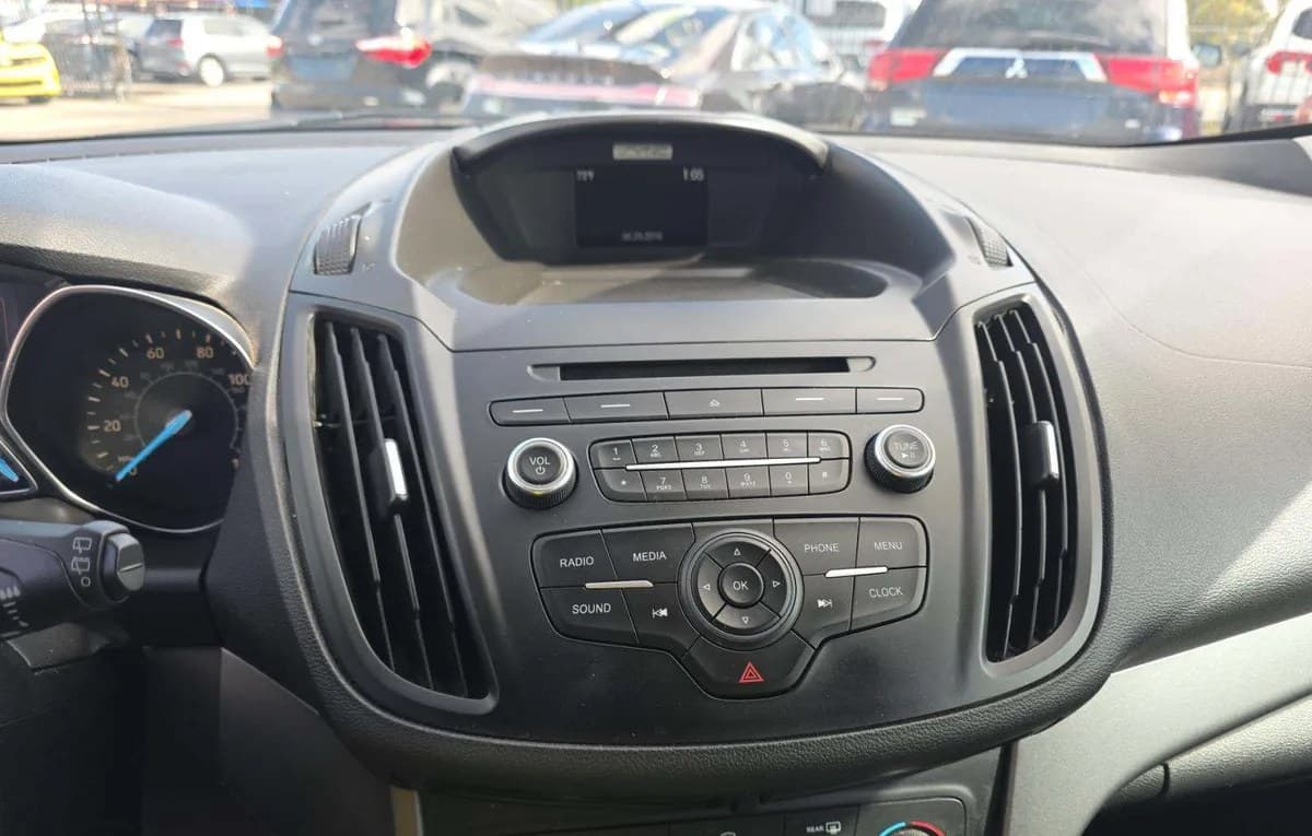 2017 FORD ESCAPE S 7