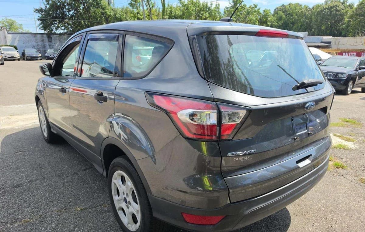 2018 FORD ESCAPE S 2