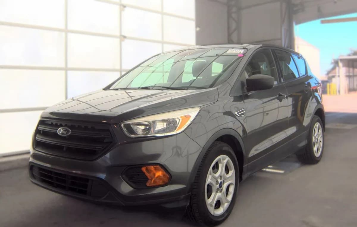 2017 FORD ESCAPE S 2