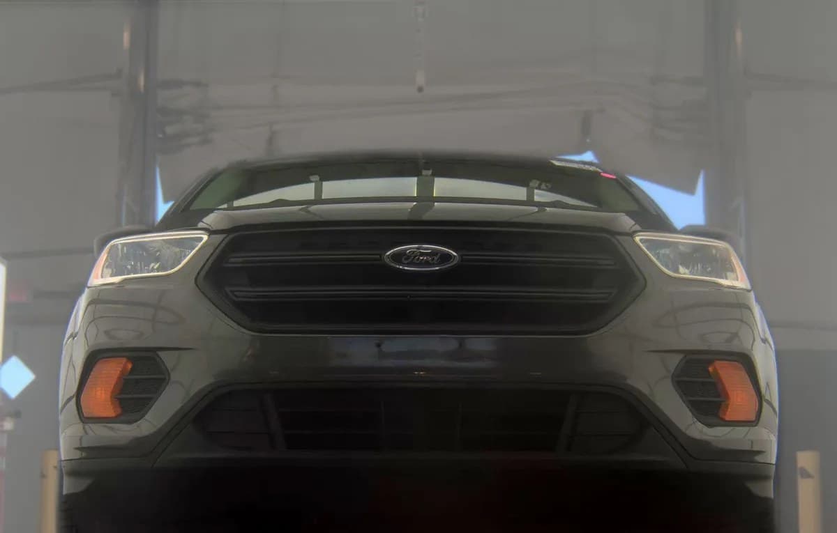2017 FORD ESCAPE S 4