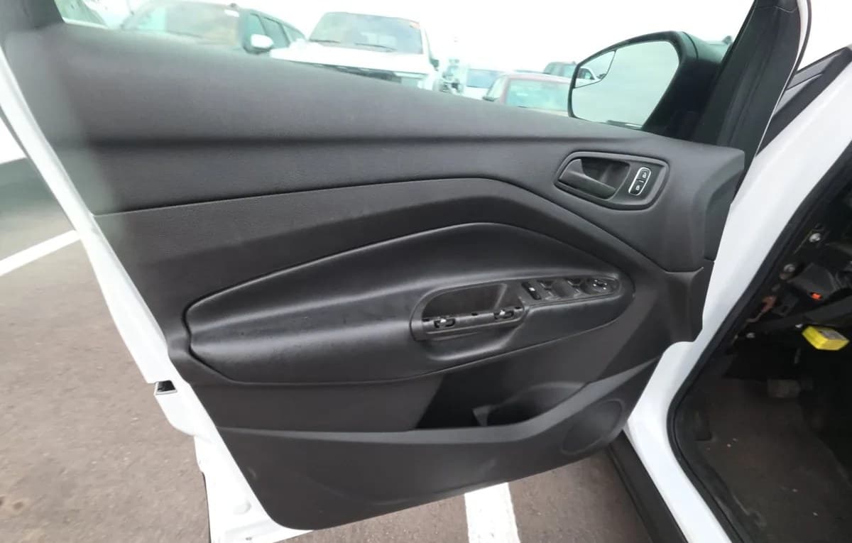 2019 FORD ESCAPE S 5