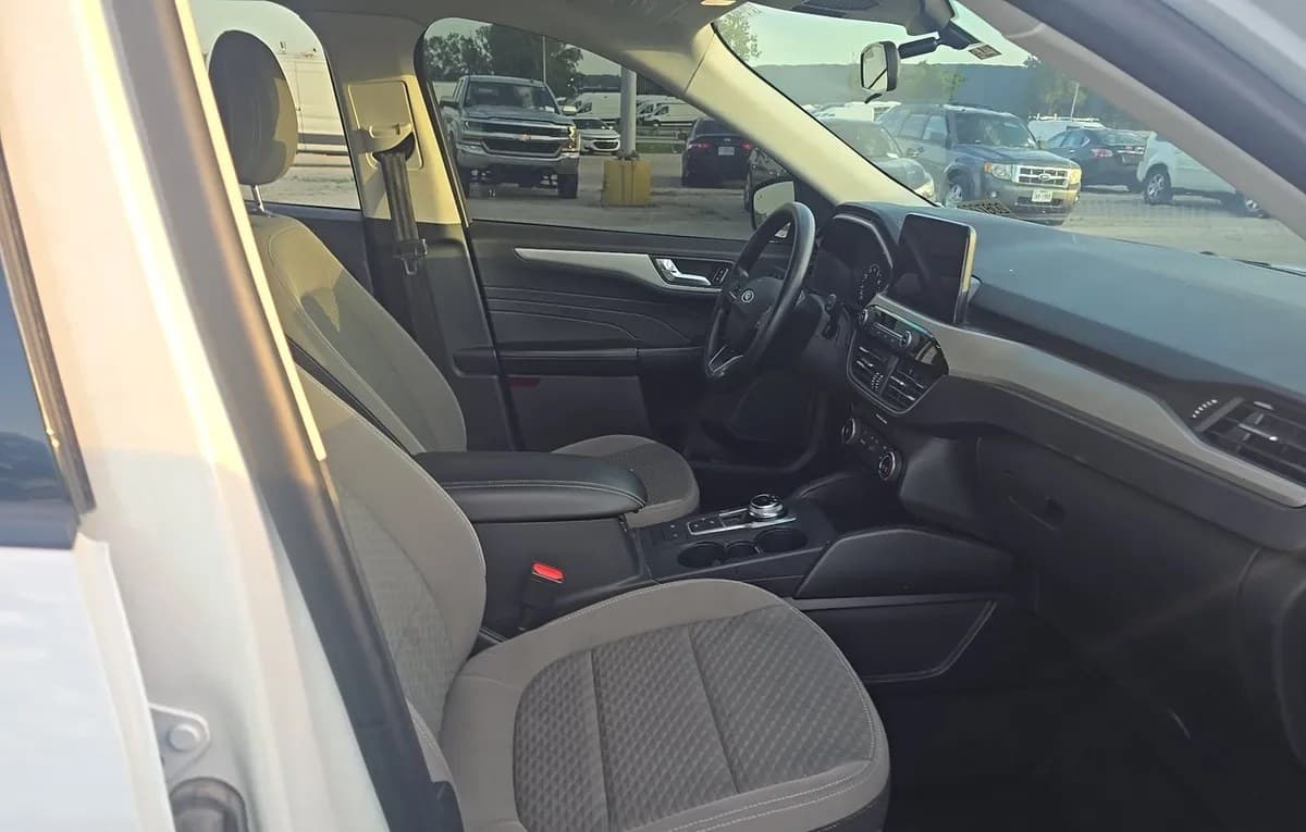 2021 FORD ESCAPE SE 5