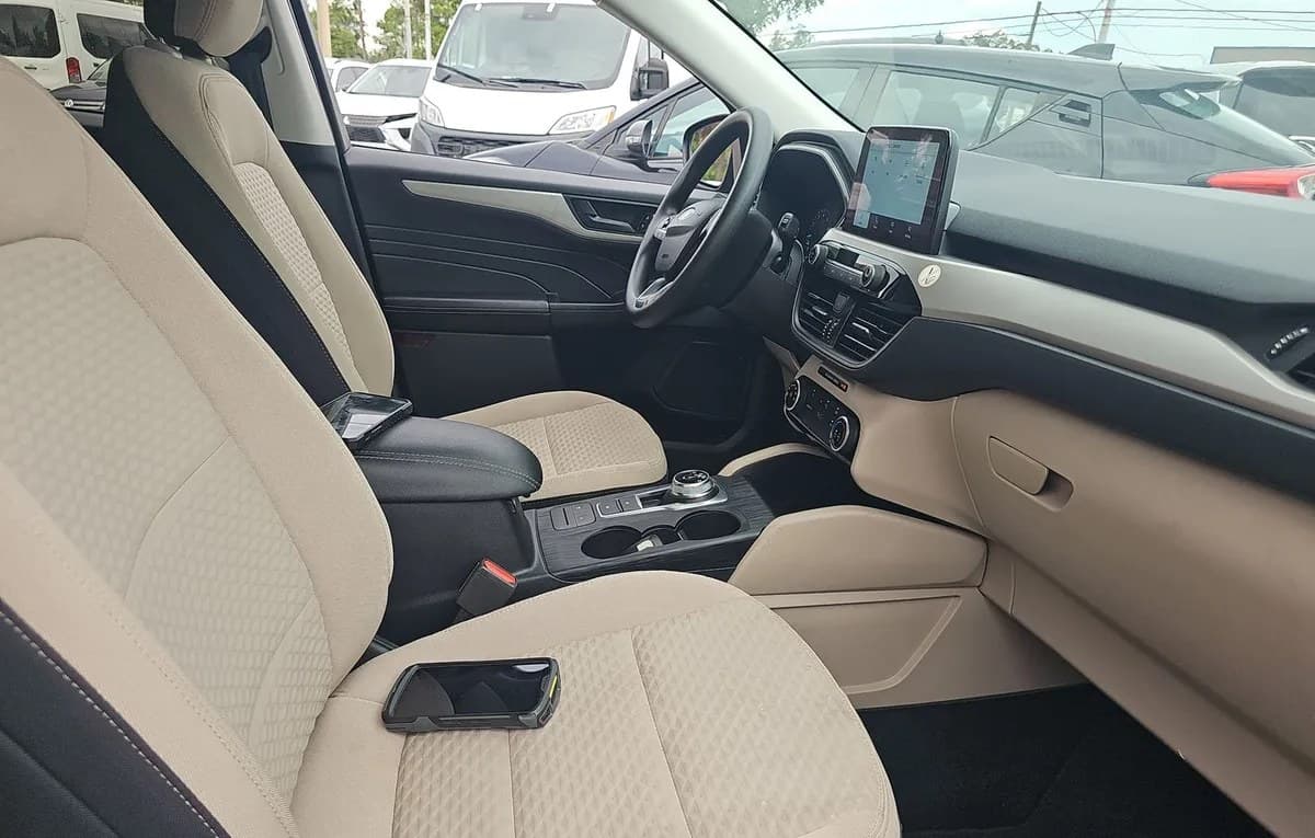 2022 FORD ESCAPE SE 5