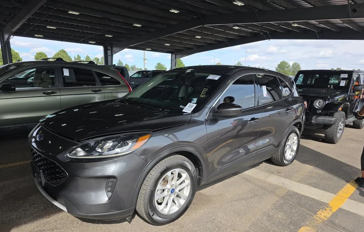 2020 FORD ESCAPE SE 2