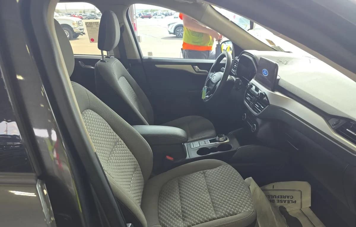 2020 FORD ESCAPE SE 5