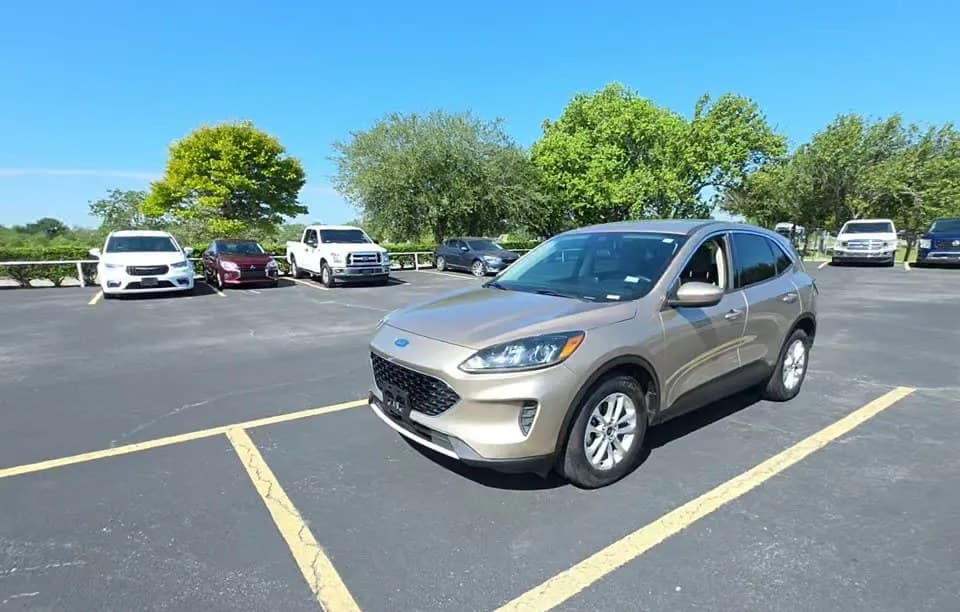 2020 FORD ESCAPE SE 2