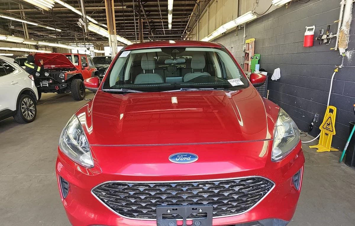 2020 FORD ESCAPE SE 2