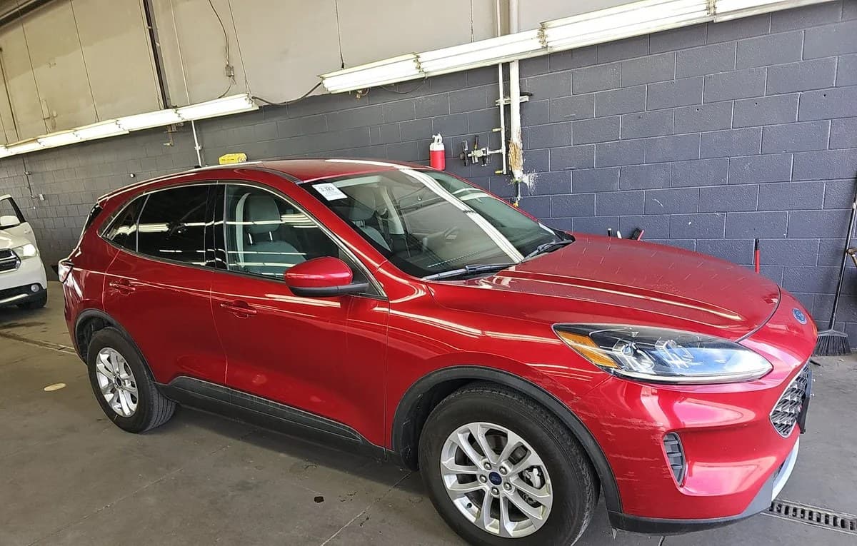 2020 FORD ESCAPE SE 3