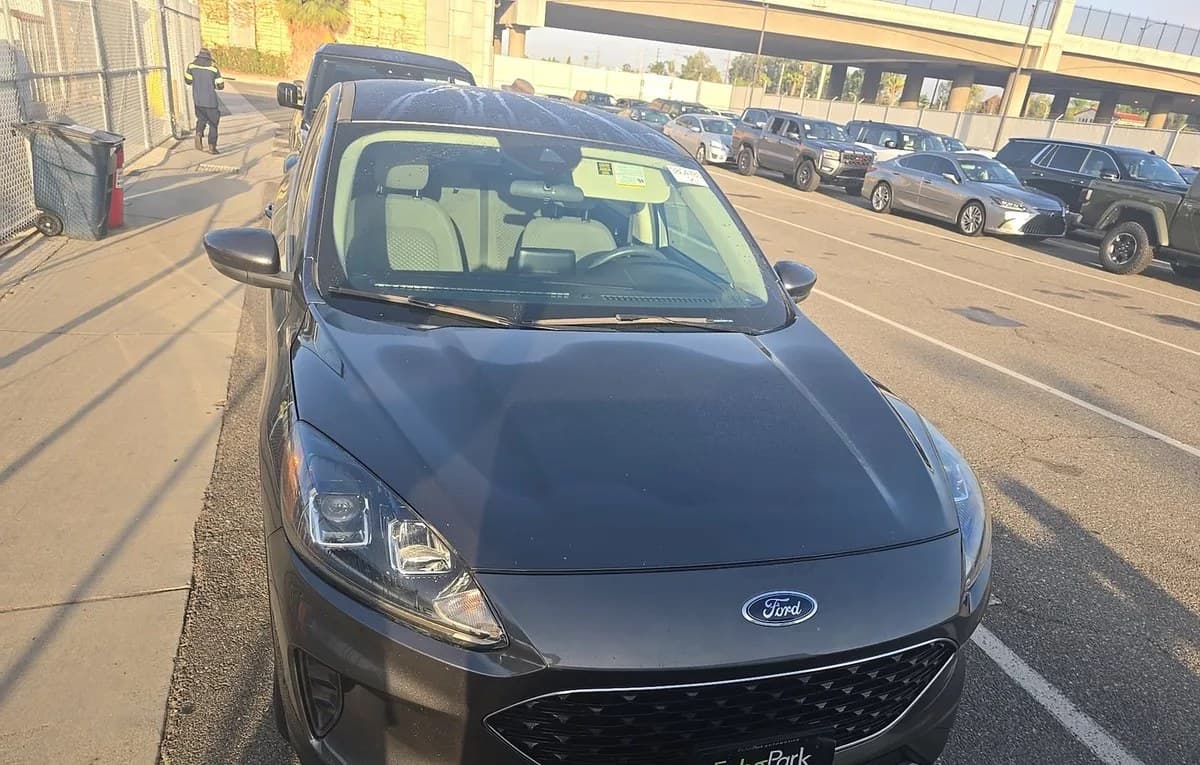 2020 FORD ESCAPE SE 3