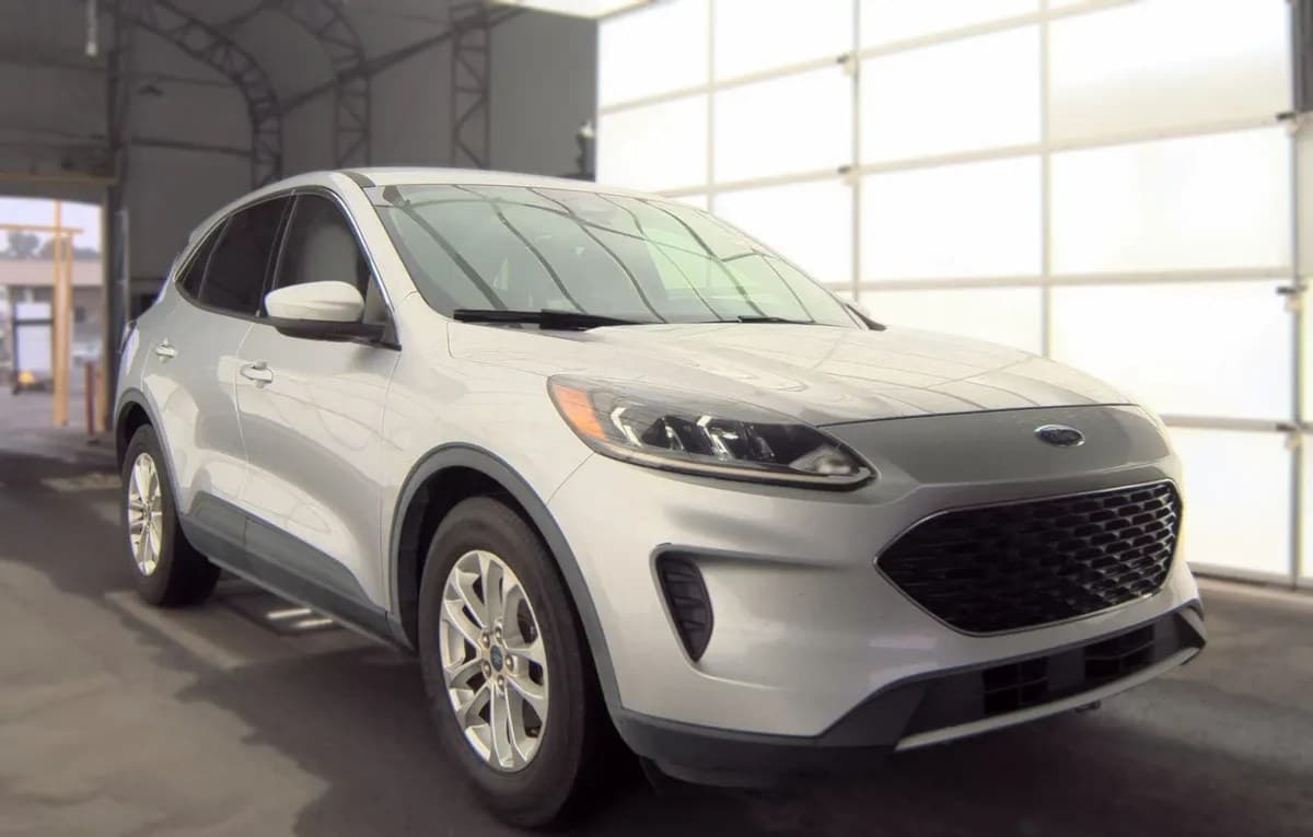 2020 FORD ESCAPE SE 3