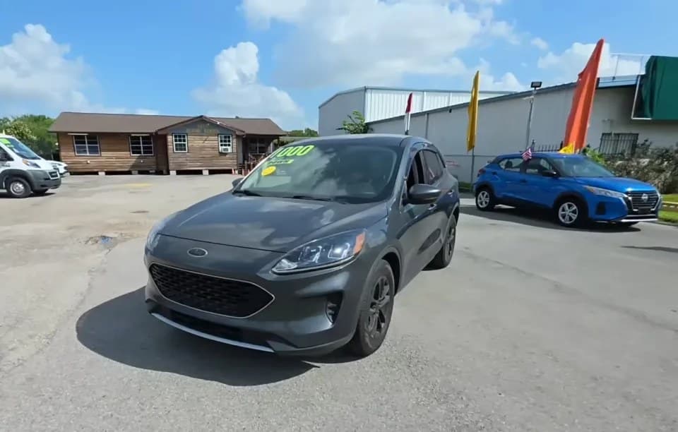 2020 FORD ESCAPE SE 1