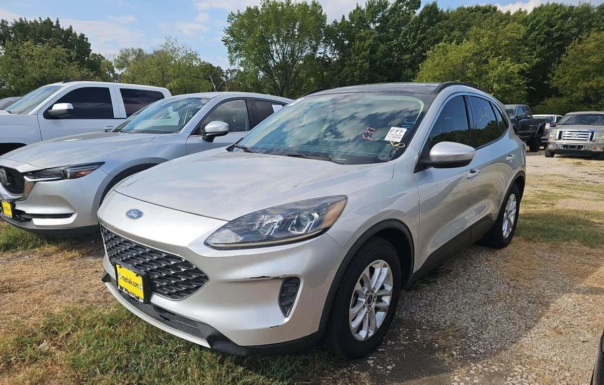 2020 FORD ESCAPE SE 2