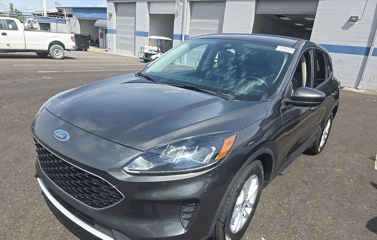 2020 FORD ESCAPE SE 2