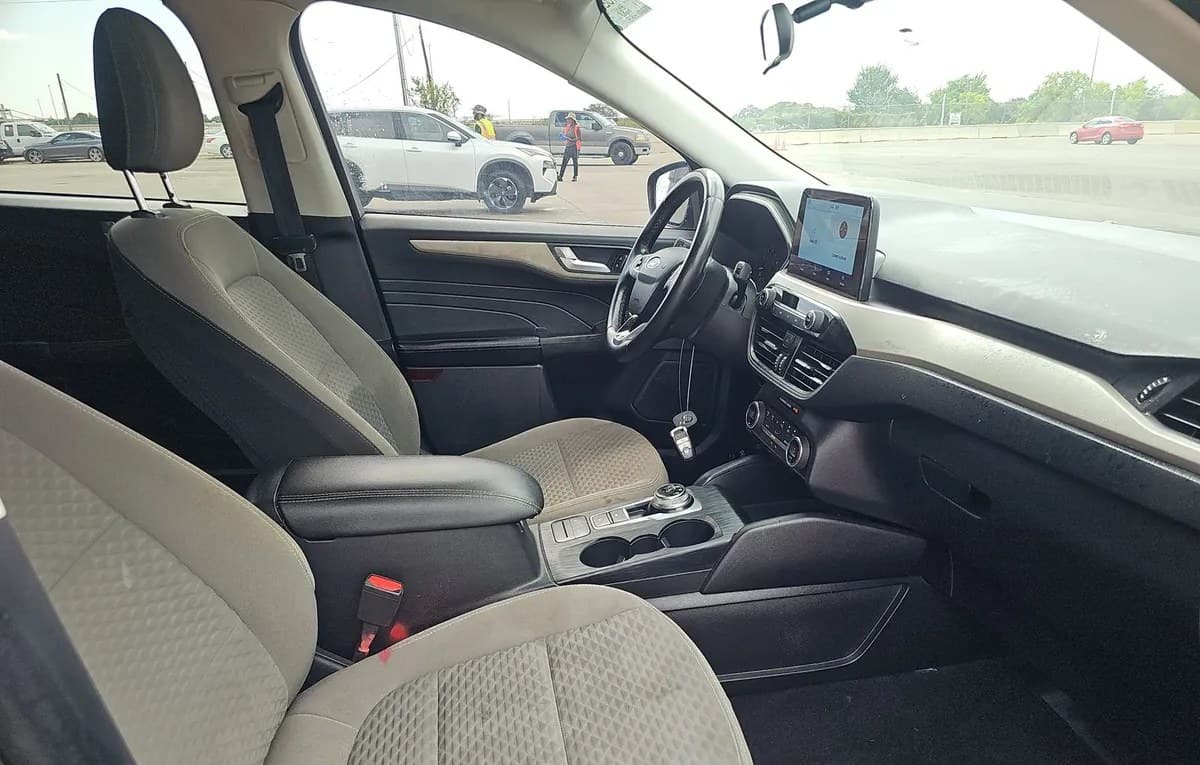 2021 FORD ESCAPE SE 5