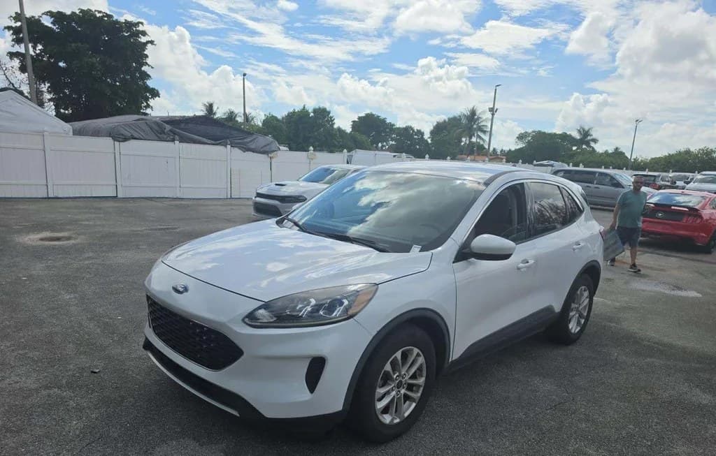 2020 FORD ESCAPE SE