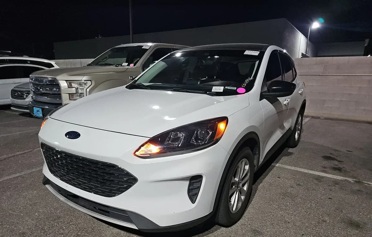 2021 FORD ESCAPE SE 2