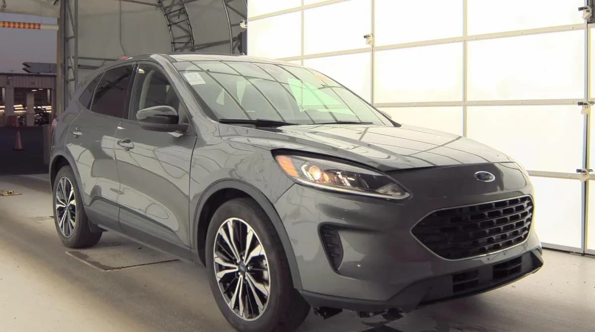 2021 FORD ESCAPE SE 3