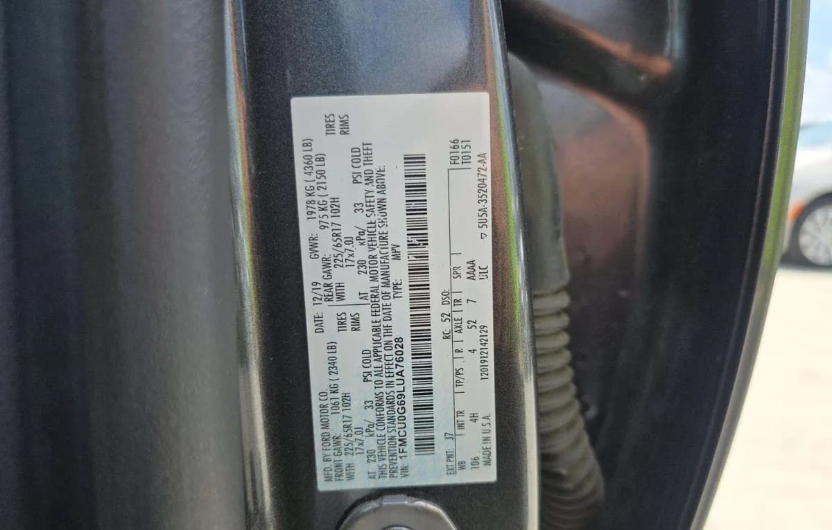2020 FORD ESCAPE SE 3