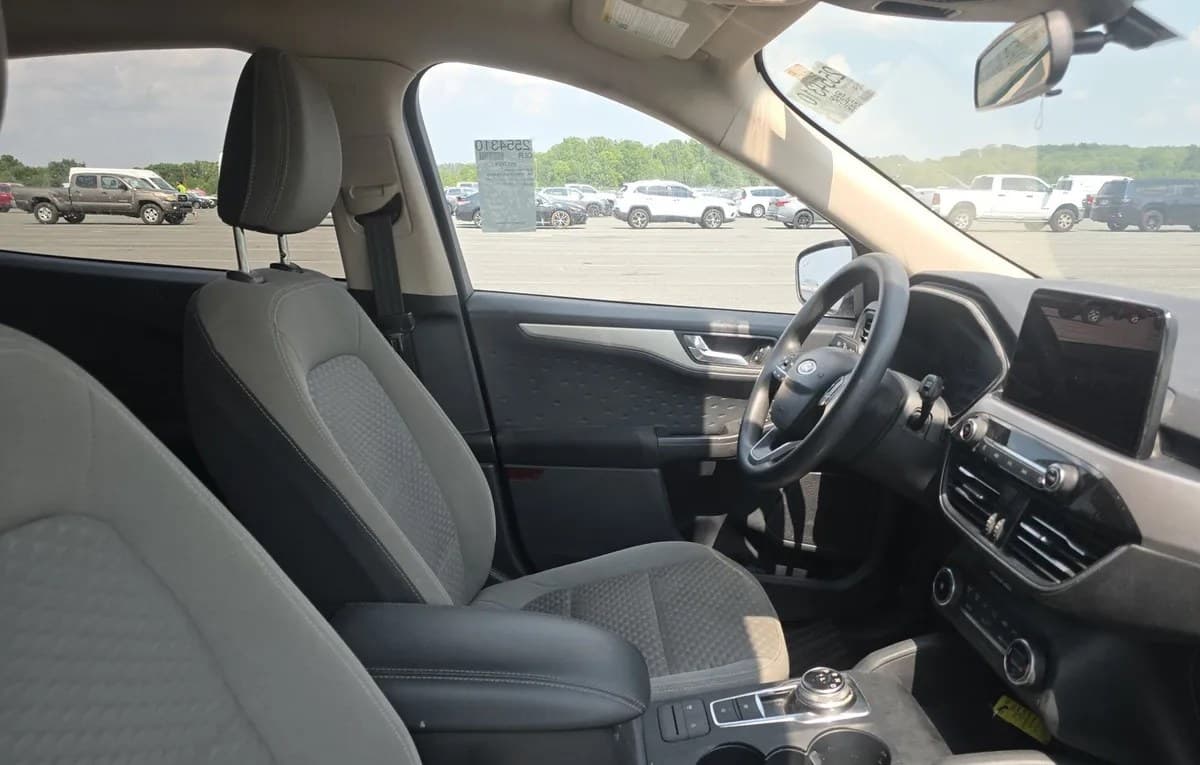 2020 FORD ESCAPE SE 5