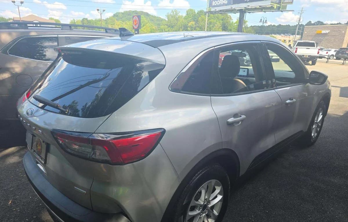 2020 FORD ESCAPE SE 3