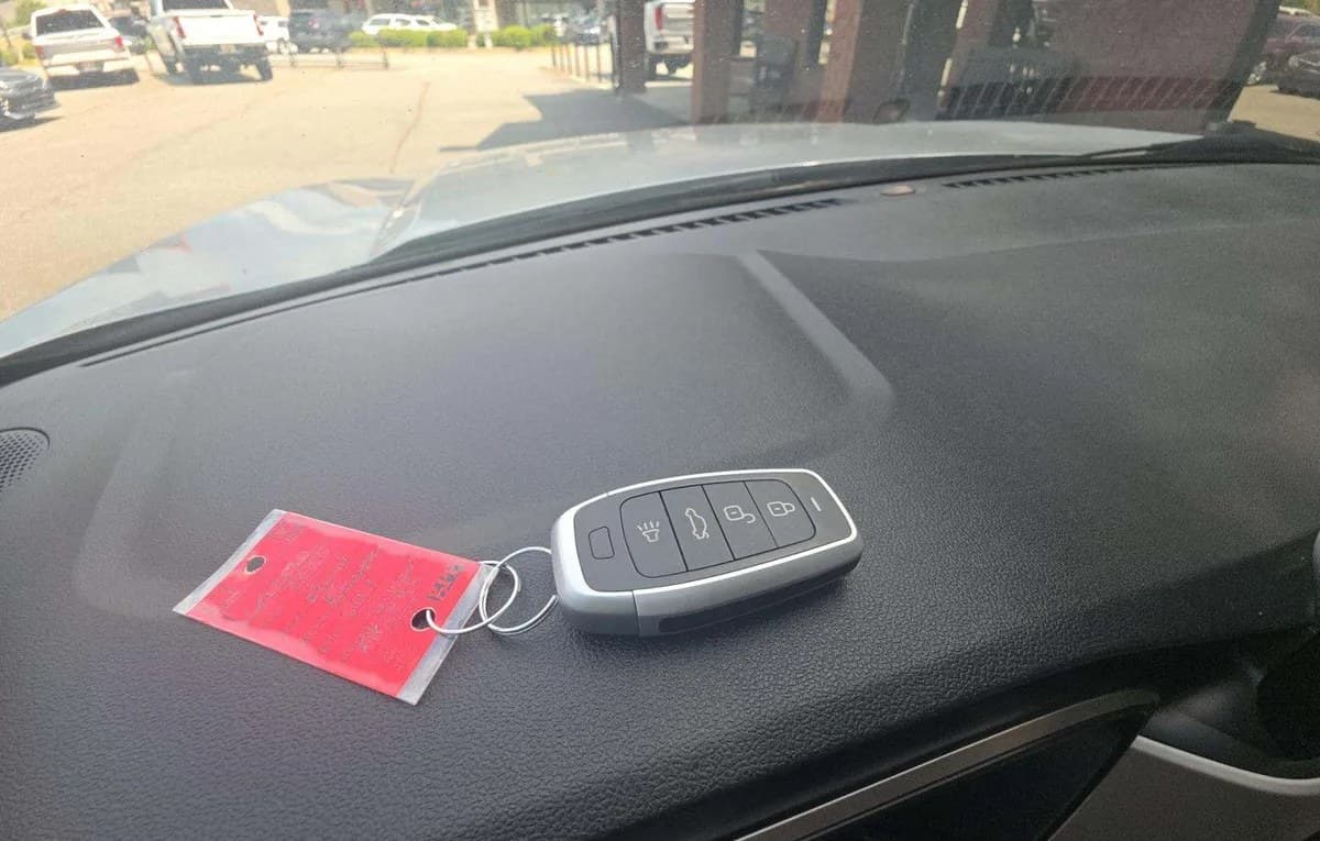 2020 FORD ESCAPE SE 4