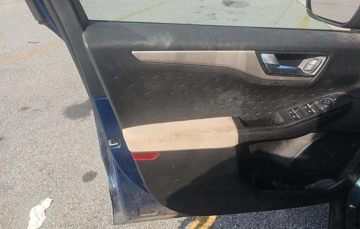 2020 FORD ESCAPE SE 5