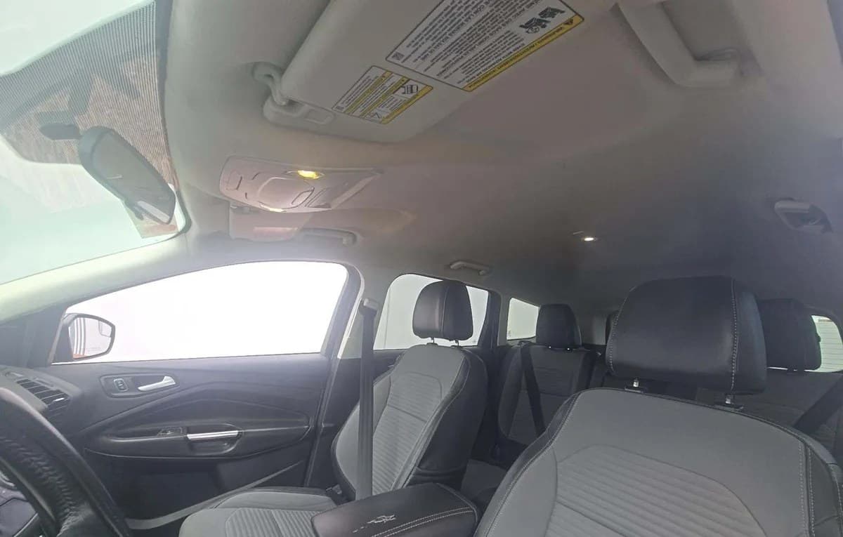 2017 FORD ESCAPE SE 5
