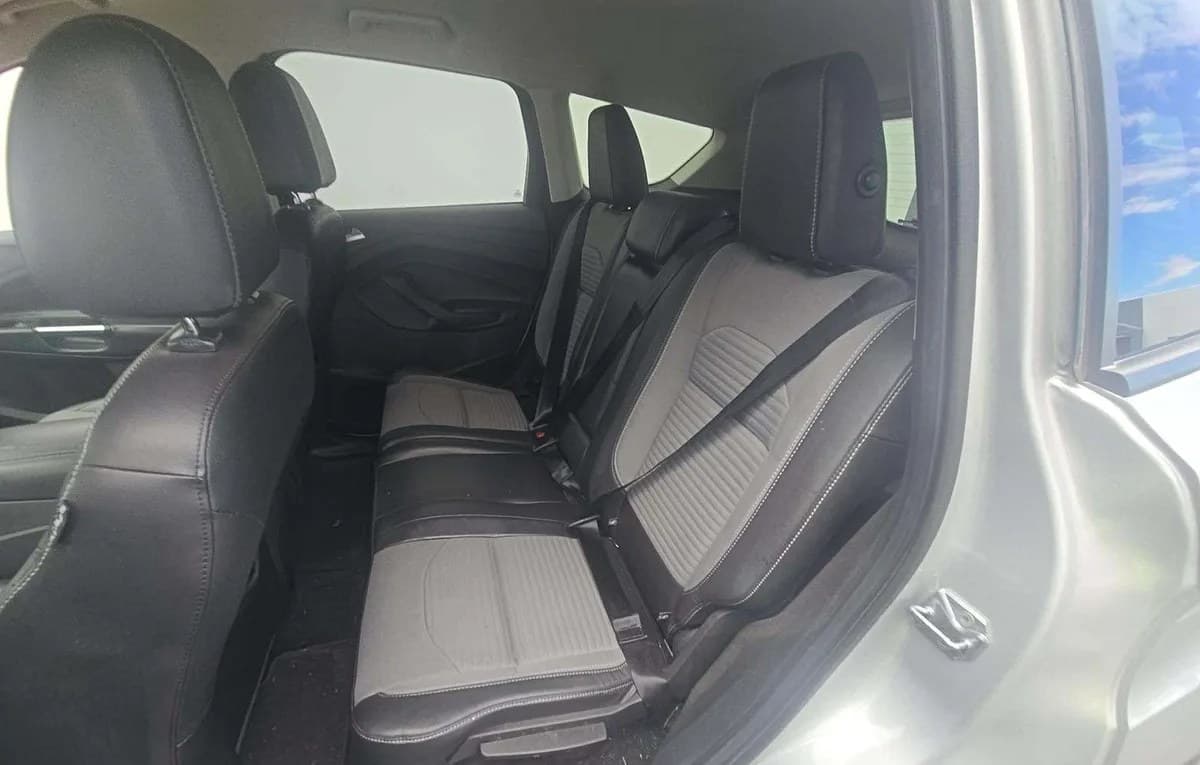 2017 FORD ESCAPE SE 7