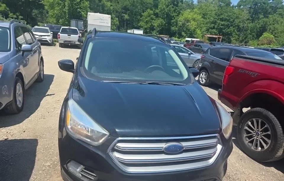 2017 FORD ESCAPE SE 2